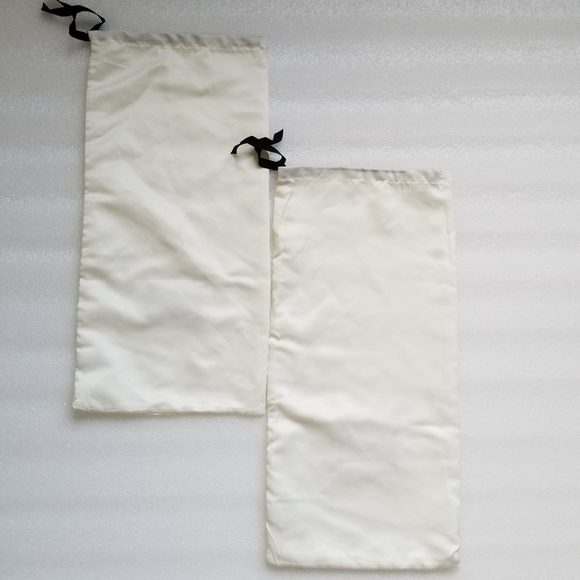 Authentic GUCCI A pair of Shoe Dust - Picture 3 of 5